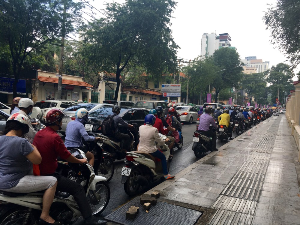 blog-vietnam-streets-4-of-28
